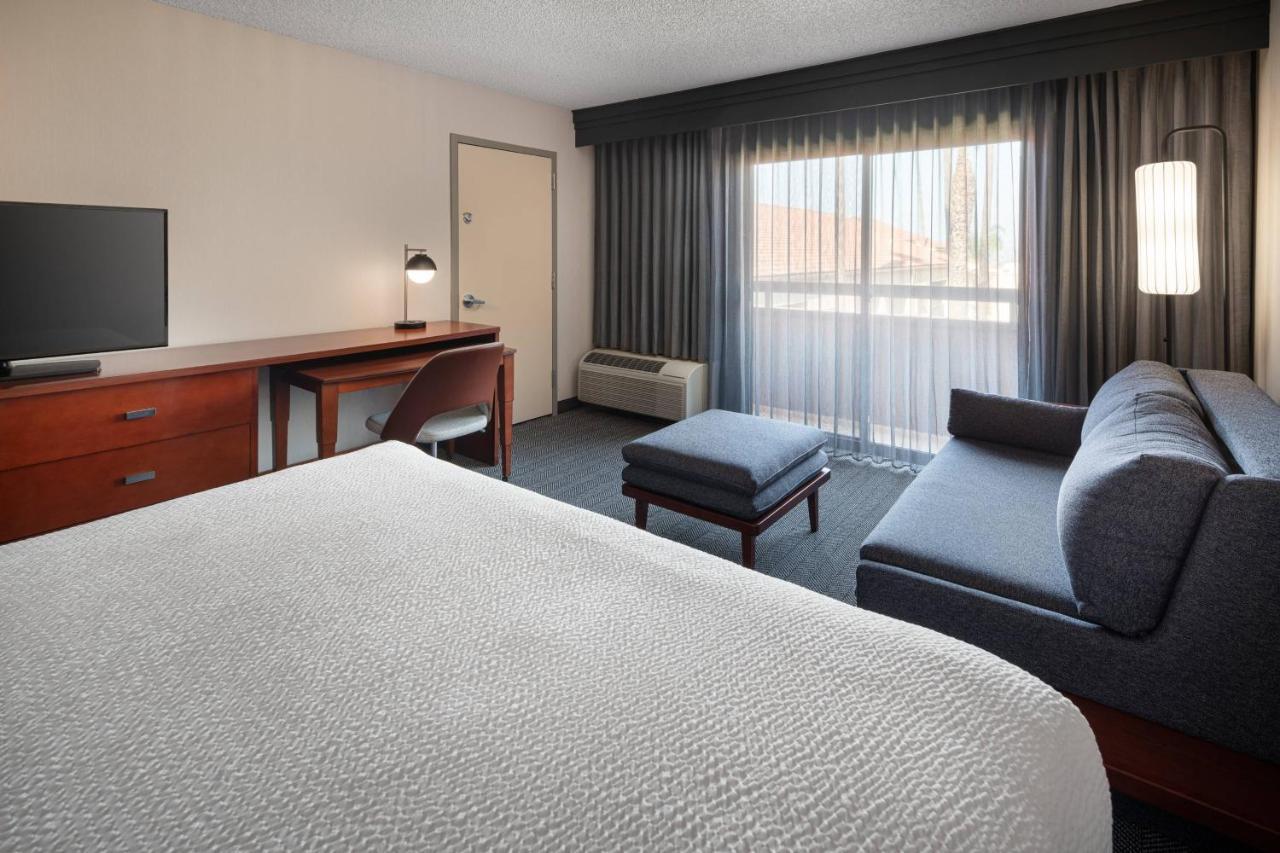 Courtyard By Marriott Los Angeles Hacienda Heights Orange County Exterior photo